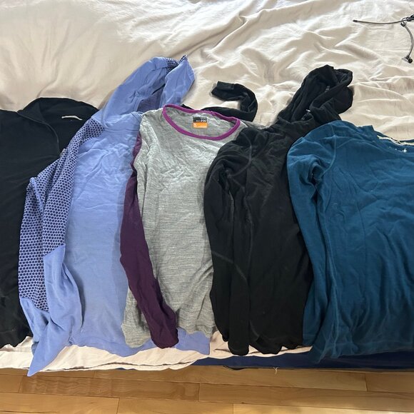 10 Women's Base Layer Wool Tops Size Medium - Picture 3 of 7